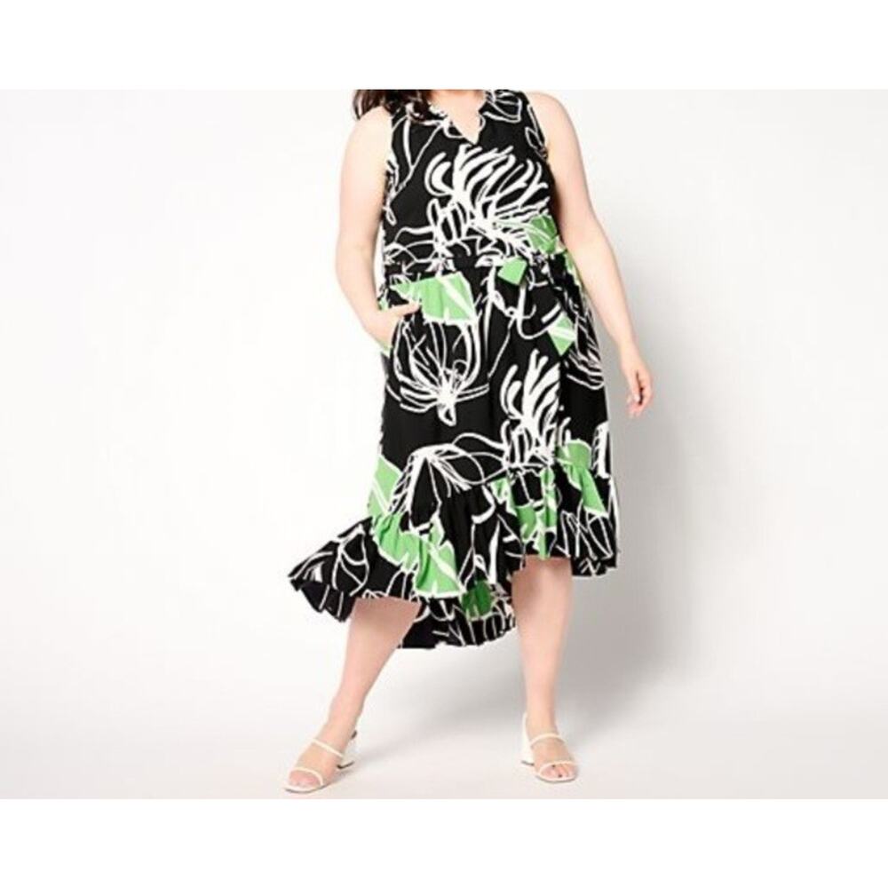 Susan Graver Size Petite XXS Black Floral Stretch Woven A641801 NWOT